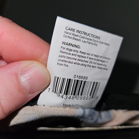 NEW Halloween Dog Pet Pajamas Orange Size Medium (15-20 lbs) Vibrant Life 1 pc - Picture 6 of 8